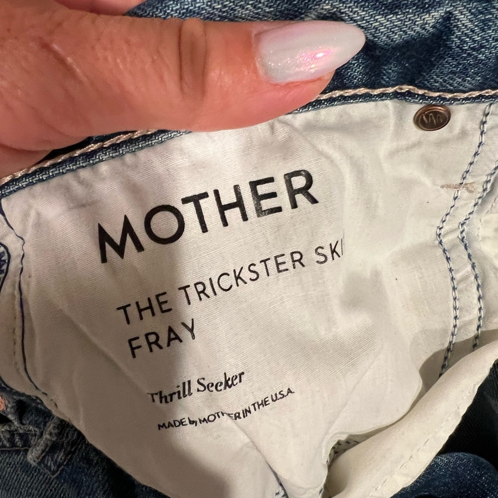 Mother the Trickster Skimp Fray in Thrill Seeker Distressed Denim Jeans 27 - Picture 5 of 15
